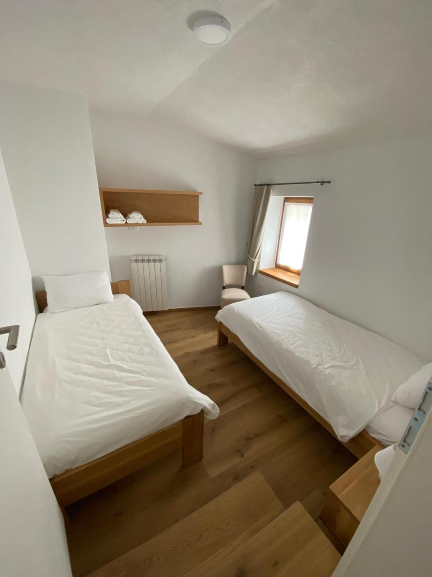 ホテル G House Dutovlje エクステリア 写真