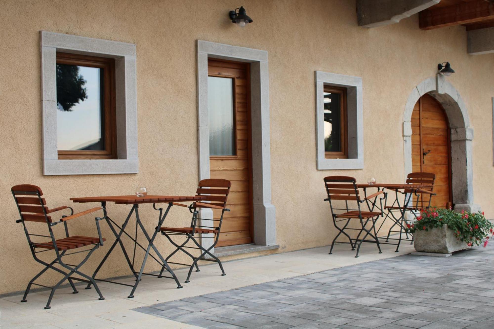 ホテル G House Dutovlje エクステリア 写真